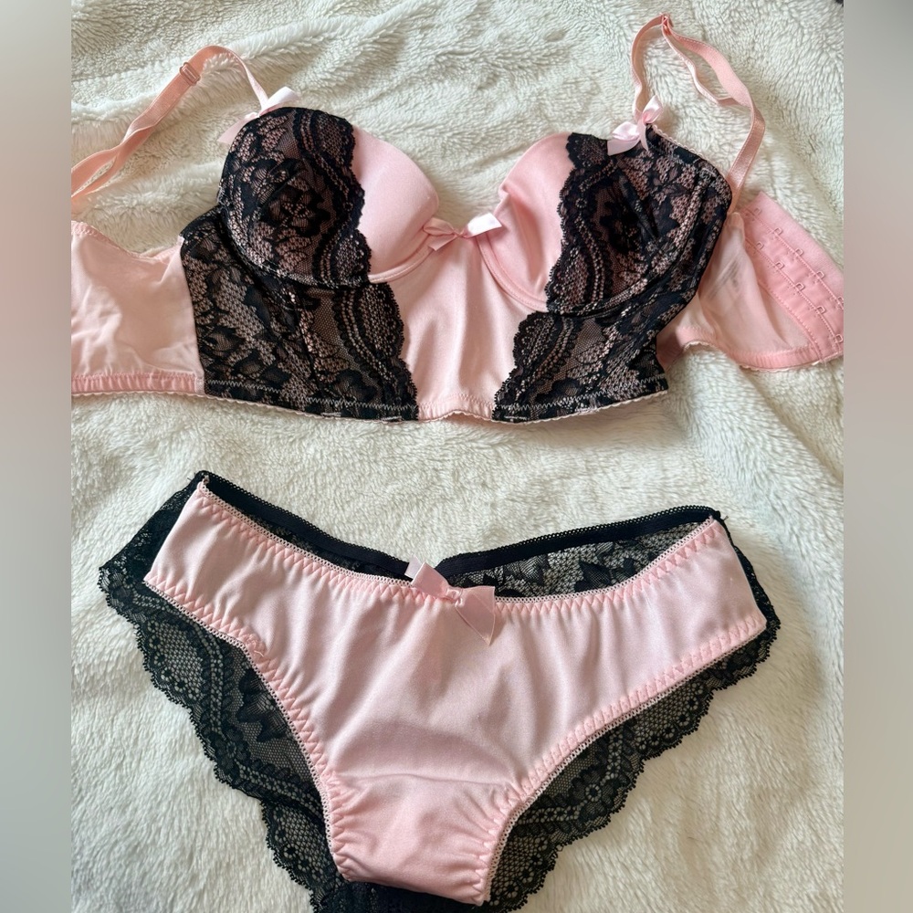 Dreamgirl Pink and Black Lace Bra Set